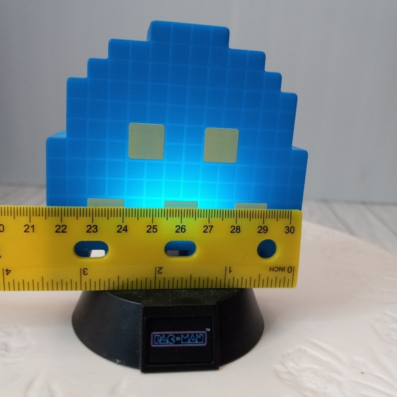 Pac-Man Blue Ghost Mini Light - Picture 7 of 7